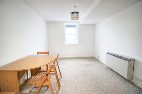 Lounge/ Dining Room