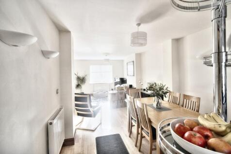 Open Planned Lounge, Dining Room and Kitchen