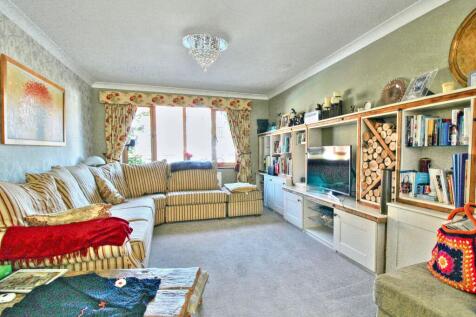 Open Plan Kitchen and Living Area