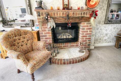 Open Plan Kitchen and Living Area