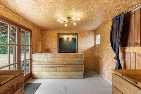 Outbuilding 3 / Bar