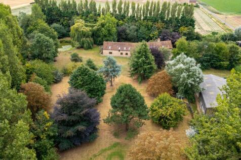 House &amp; Gardens