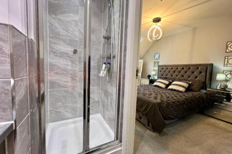 En Suite &amp; Master