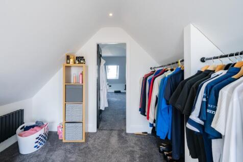 Walk In Wardrobe