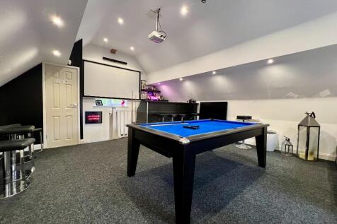 Games Room / Bar