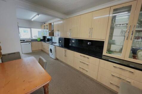 Kitchen (2)