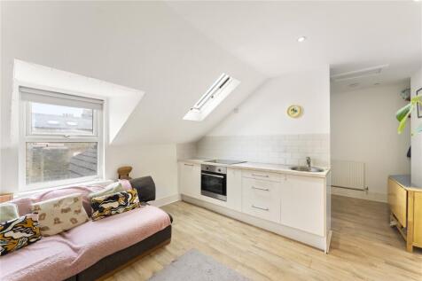 Lounge / Kitchen S3