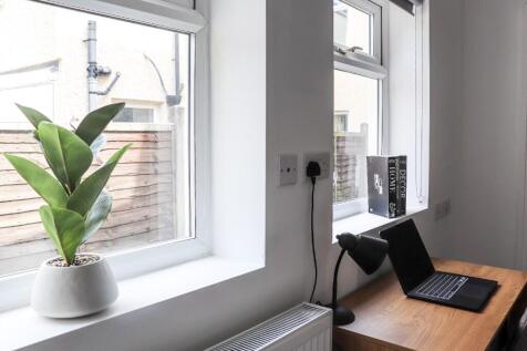 Room 3 - Ensuite