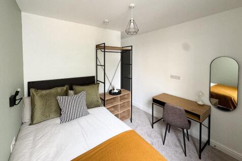 Room 2 - Ensuite