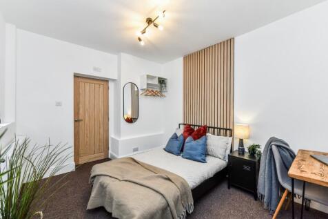 Room 1 - Ensuite
