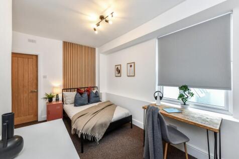Room 2 - Ensuite