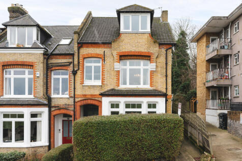 2-bedroom Garden Flat on Mount Pleasant Villas