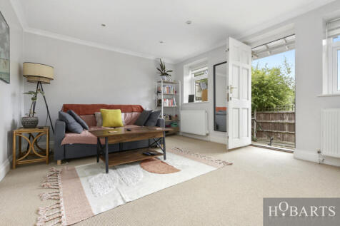 One bedroom split-level garden flat
