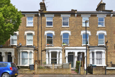 Spacious One-Bedroom Garden Flat