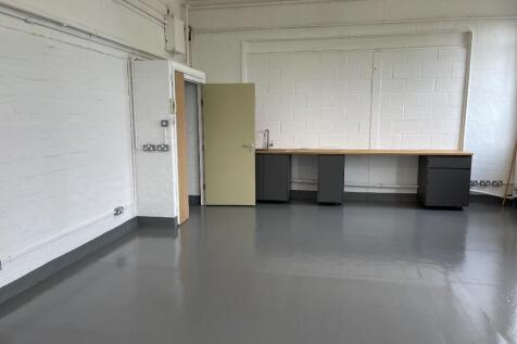 Studio 25
