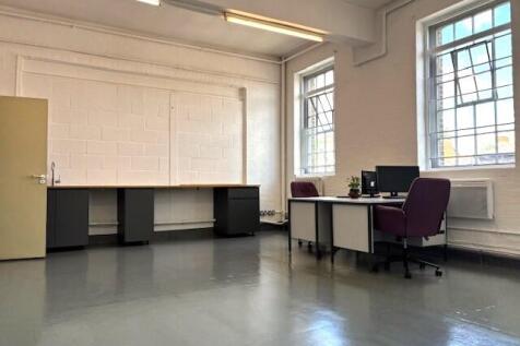 Studio 25