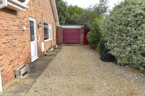 GARAGE &amp; PARK...