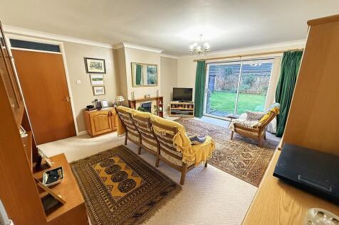 LIVING ROOM 2