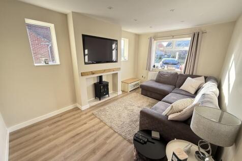 LIVING ROOM 1
