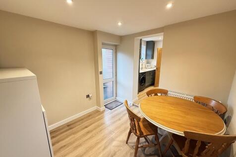 DINING ROOM 1