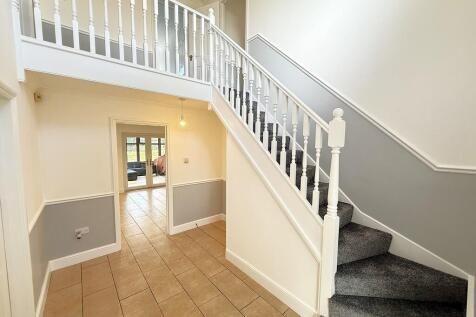 ENTRANCE HALL 1