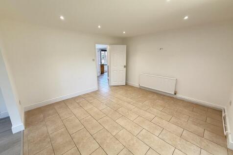 DINING ROOM 3