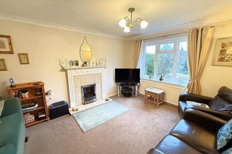 LIVING ROOM 1