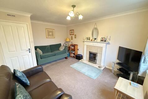 LIVING ROOM 2