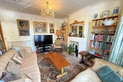 LIVING ROOM 2