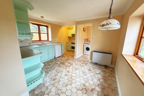 KITCHEN DINER 1