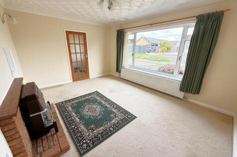 LIVING ROOM 1