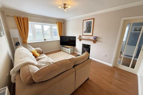 LIVING ROOM 2