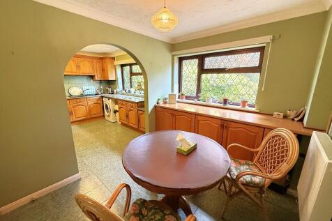 DINING AREA 1