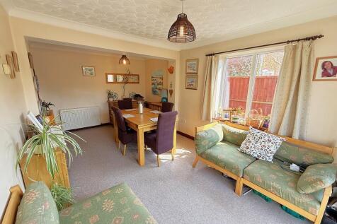 DINING ROOM 2