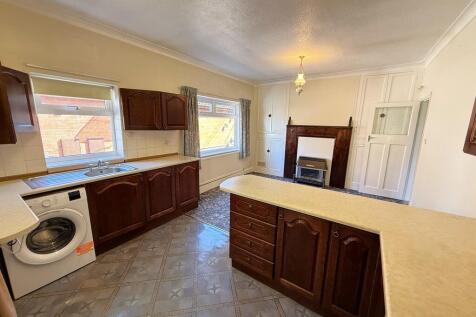 KITCHEN DINER 3
