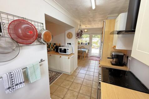 KITCHEN 2