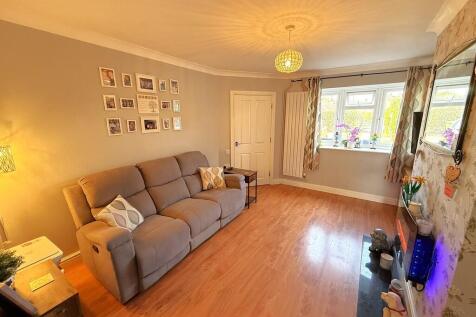 LIVING ROOM 2