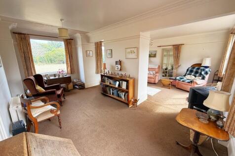 SITTING ROOM 1