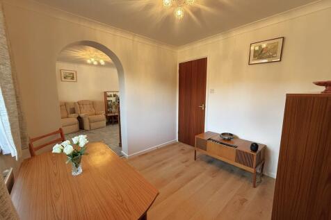 DINING ROOM 1