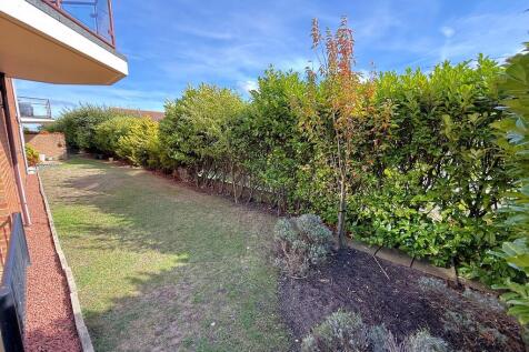 COMMUNAL GARDEN