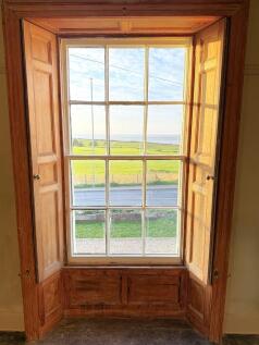 DRAWING ROOM WIND...