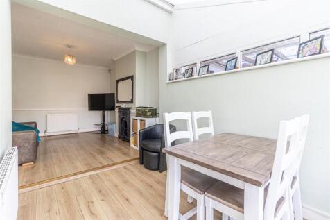 dining-sitting room