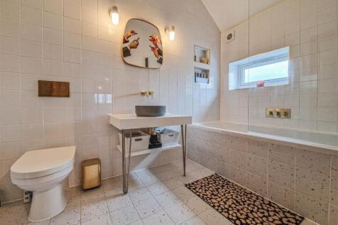Bathroom/w.c