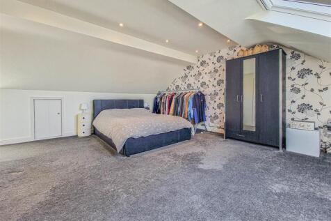 Grand principal bedroom