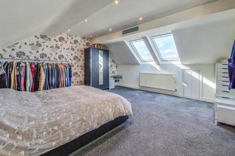 Grand principal bedroom