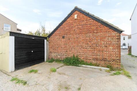 Garage &amp; Parking
