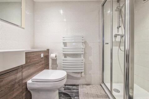 Guest shower room/w.c