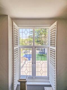 Feature landing window