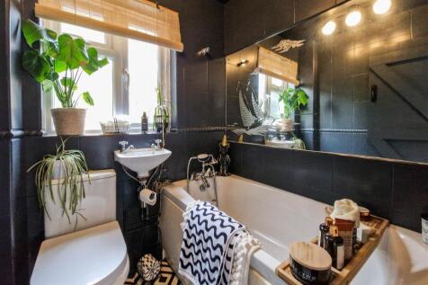 Ground floor bathroom