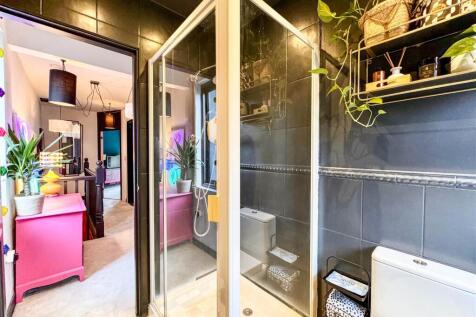 Upstairs shower room